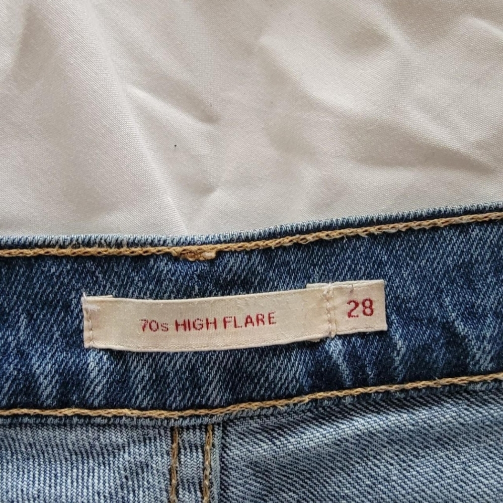 Levi's High Rise 90s Flare Jeans - image 5